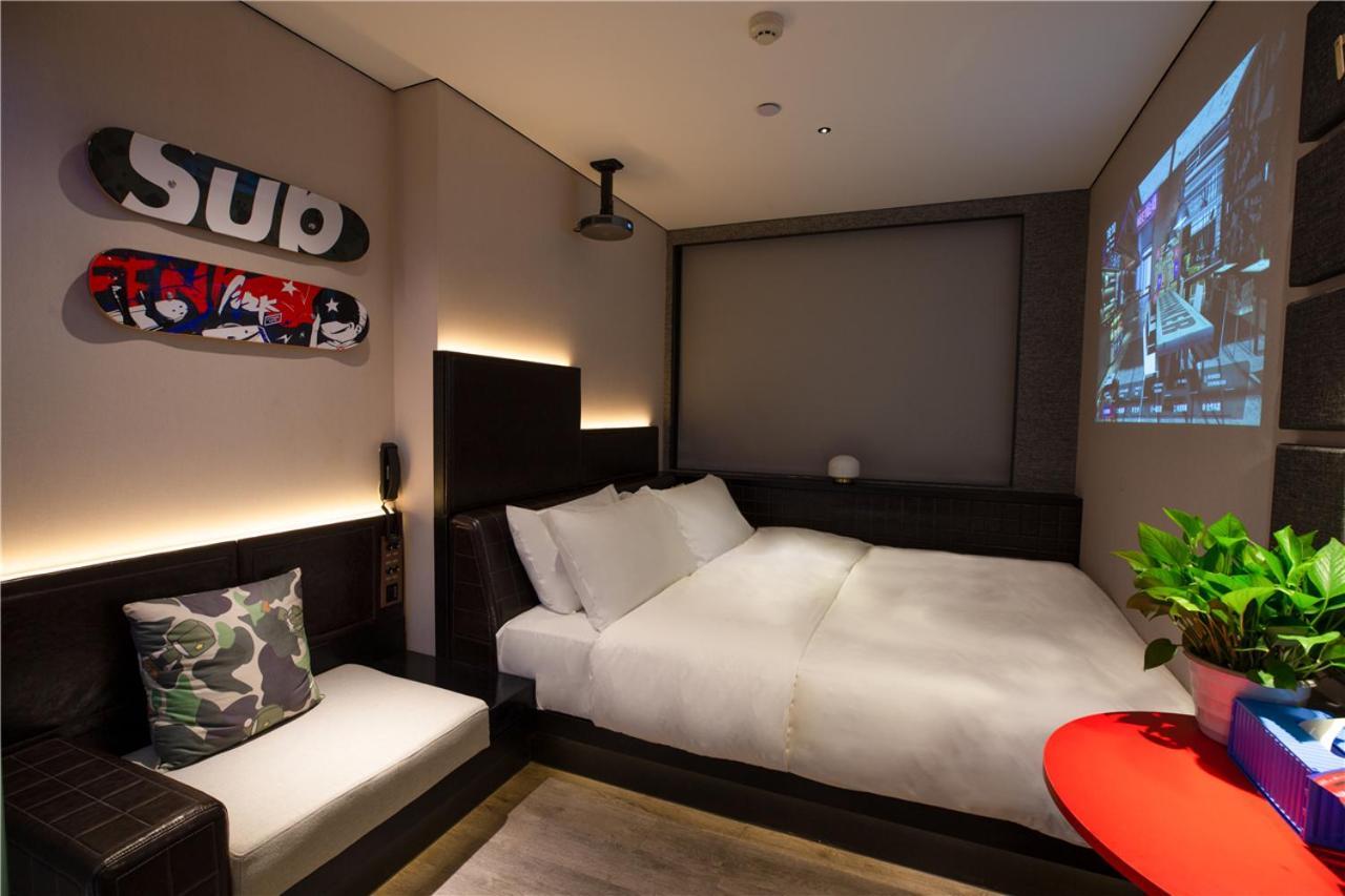 Fenk Attitude Hotel Guangzhou Railway Station Extérieur photo