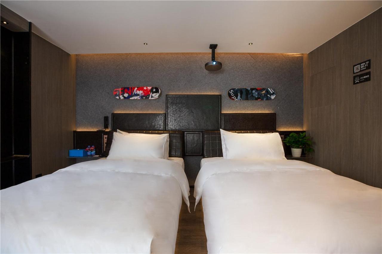 Fenk Attitude Hotel Guangzhou Railway Station Extérieur photo
